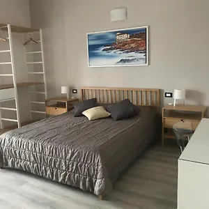 Attico Bed & Relax , Livorno Włochy
