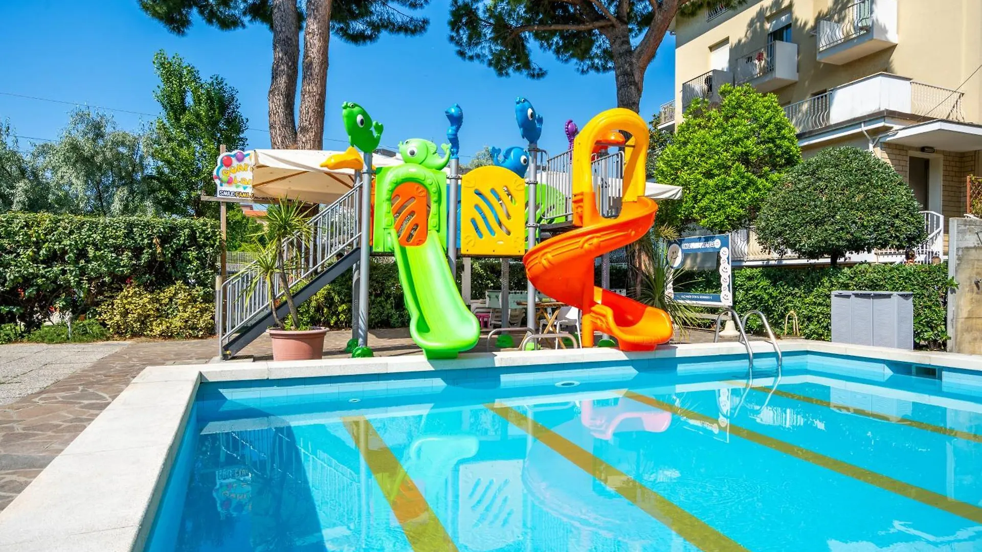 Lotus Hotel All Inclusive & Spiaggia Rimini 3*,