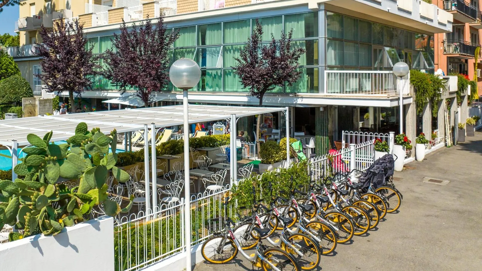 Lotus Hotel All Inclusive & Spiaggia Rimini 3*,